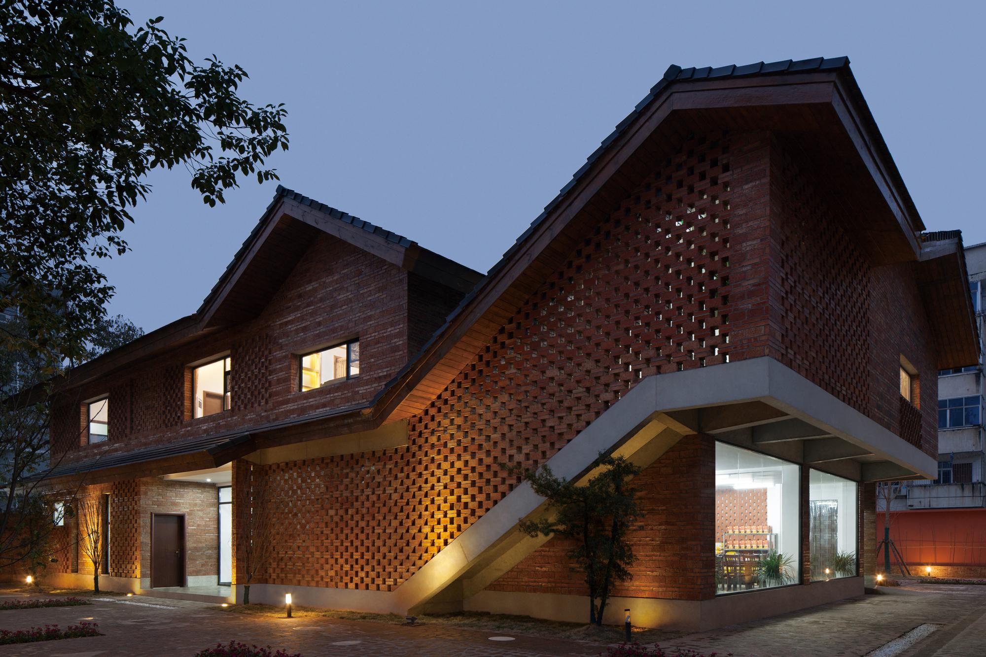 Red-brick Courtyard House